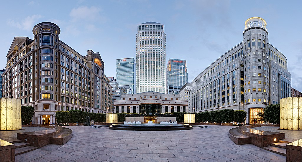 Canary Wharf business district, location of the European Medicines Agency, view east from Cabot Square. Photo credits: By Diliff (Own work) [CC BY-SA 3.0 (https://creativecommons.org/licenses/by-sa/3.0) or GFDL (http://www.gnu.org/copyleft/fdl.html)], via Wikimedia Commons